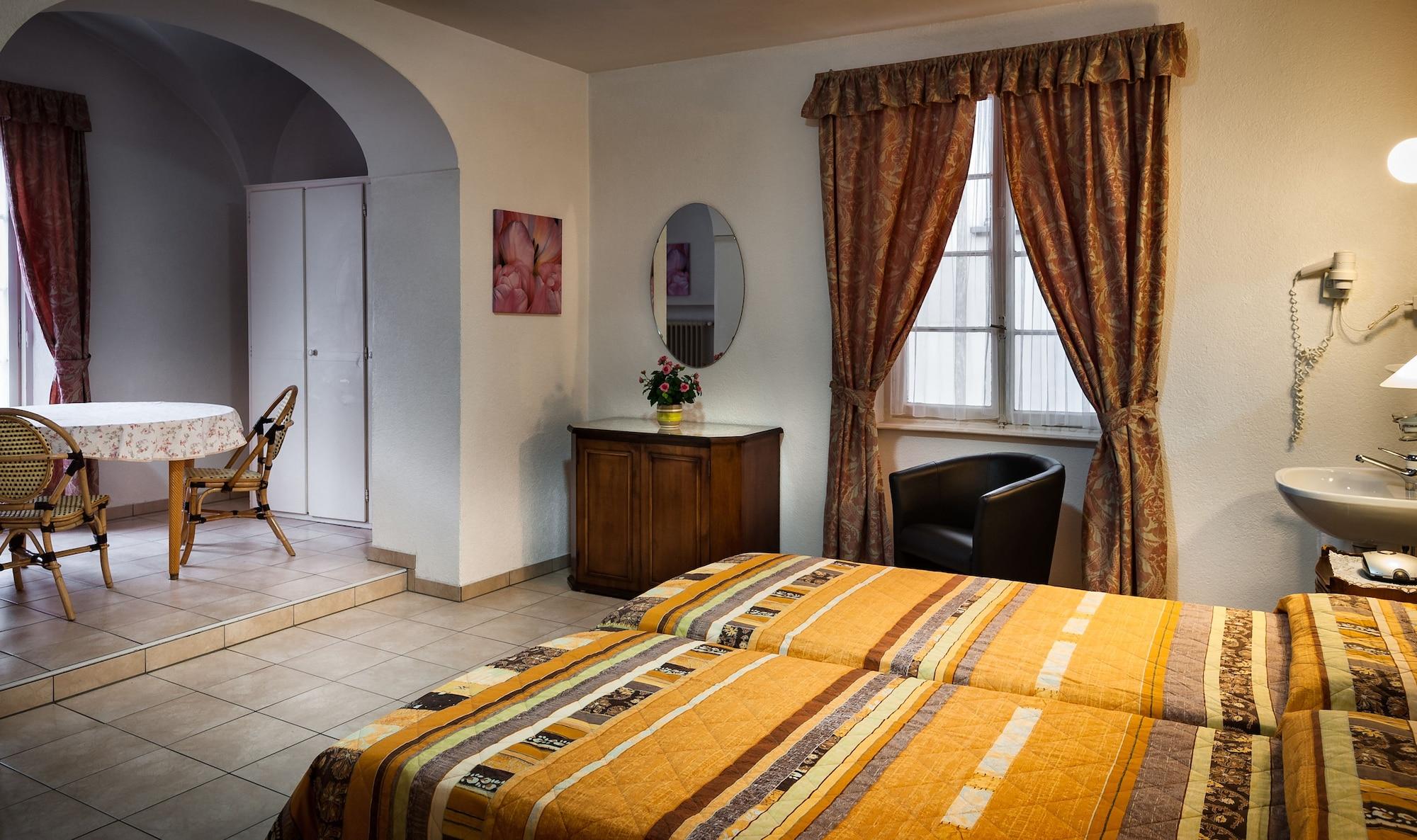 Easyrooms Dell'Angelo Локарно Экстерьер фото