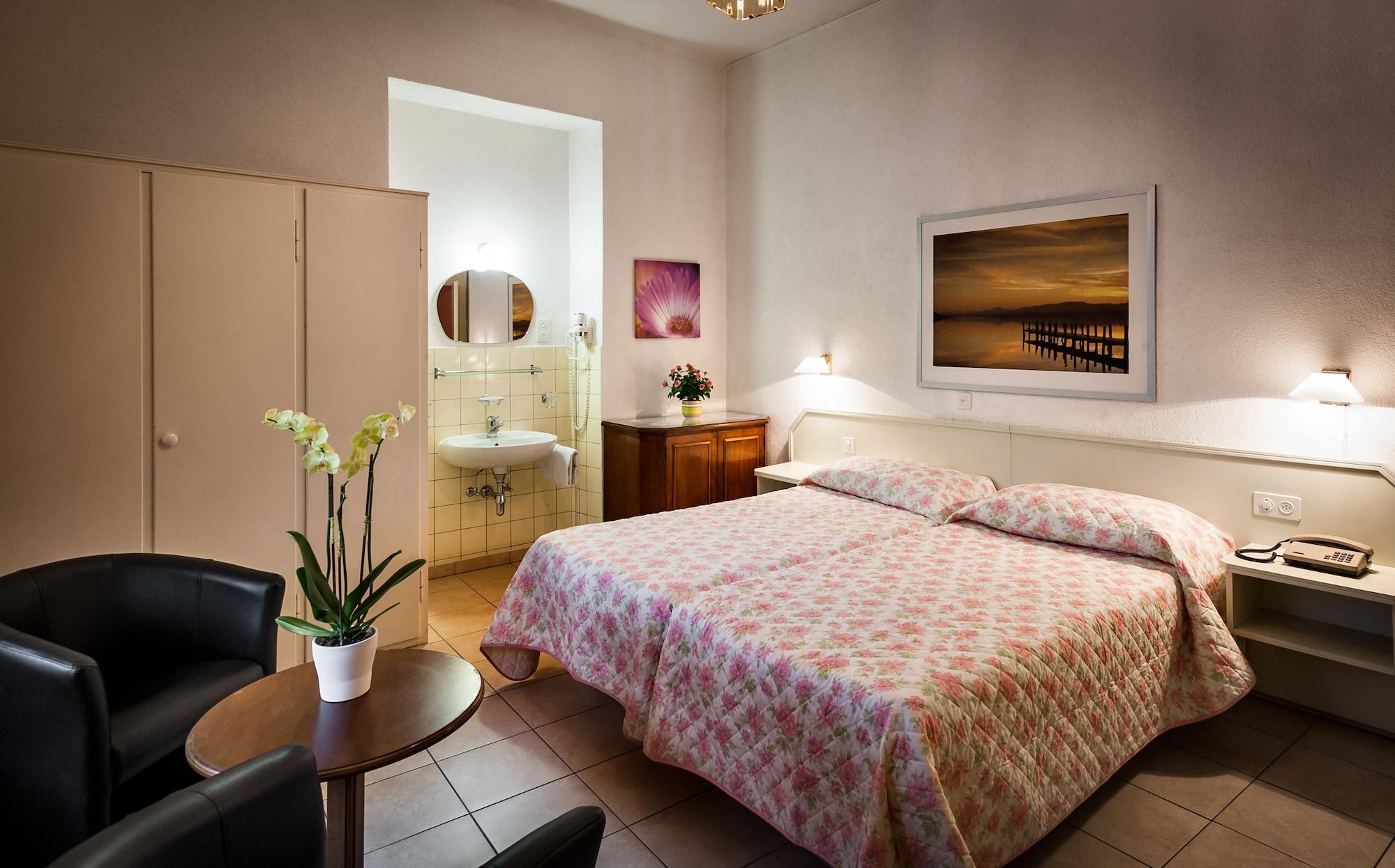 Easyrooms Dell'Angelo Локарно Экстерьер фото