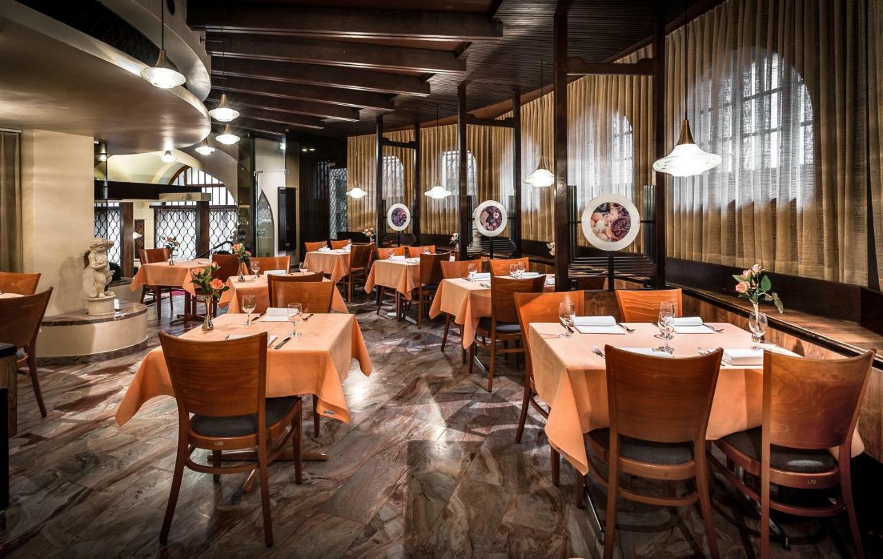 Easyrooms Dell'Angelo Локарно Экстерьер фото