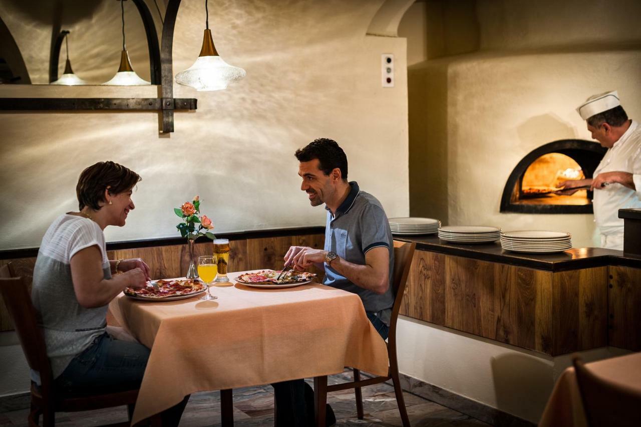 Easyrooms Dell'Angelo Локарно Экстерьер фото